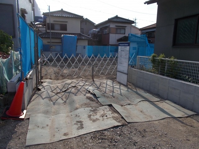 造成中の土地